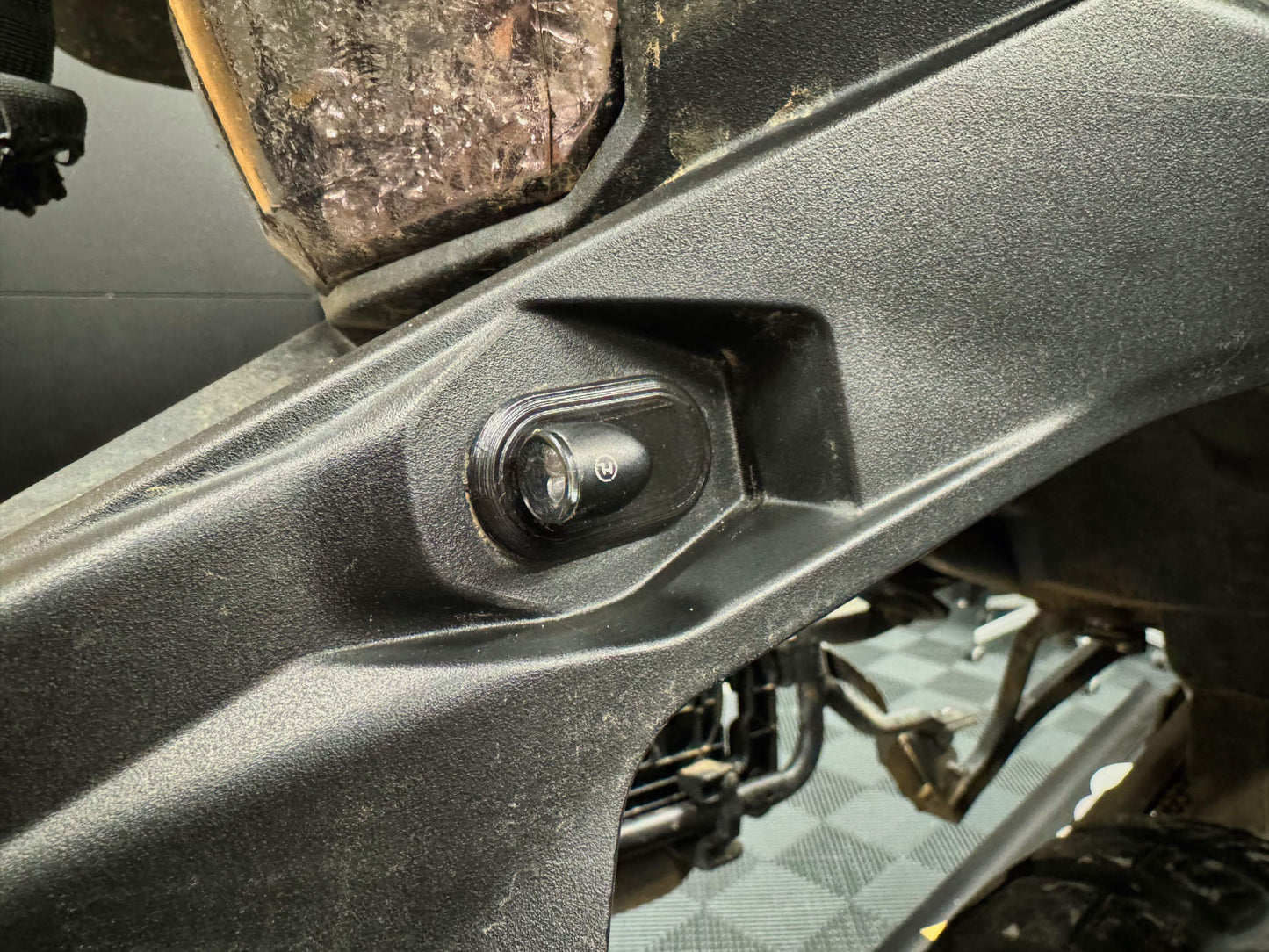 Support clignotant LED - Cache orifice Suzuki V-Strom 800DE (Pack de 2)