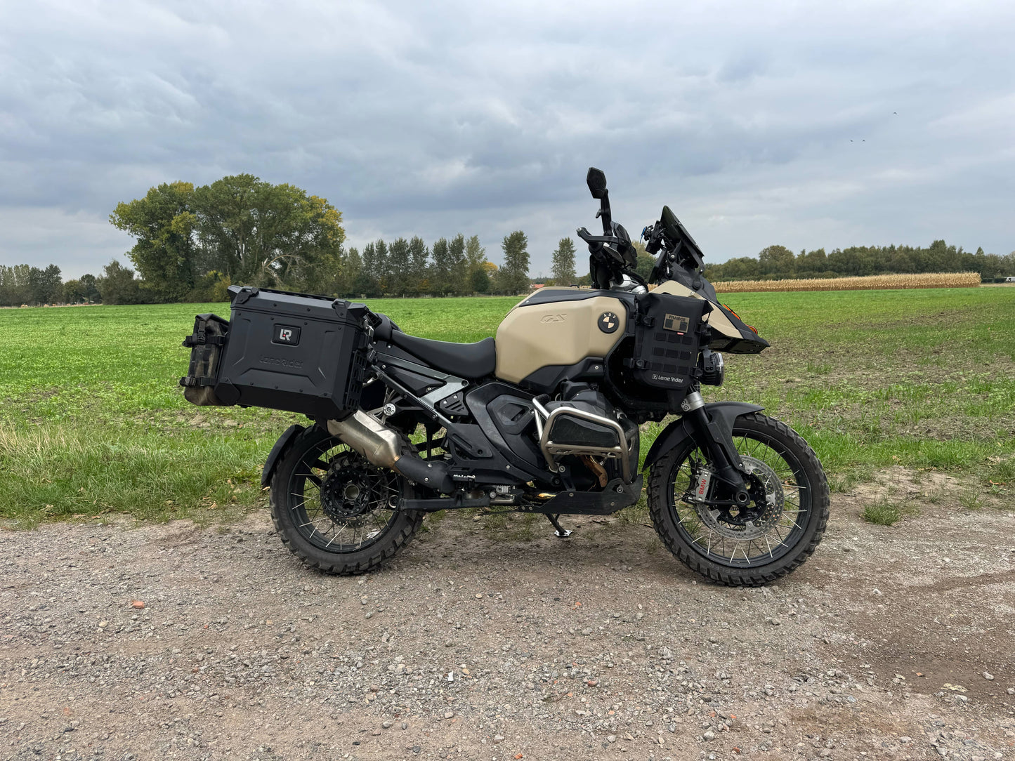 Supports de sacoches pour côtés de réservoir de BMW R1300 GSA / 1300 GS Adventure