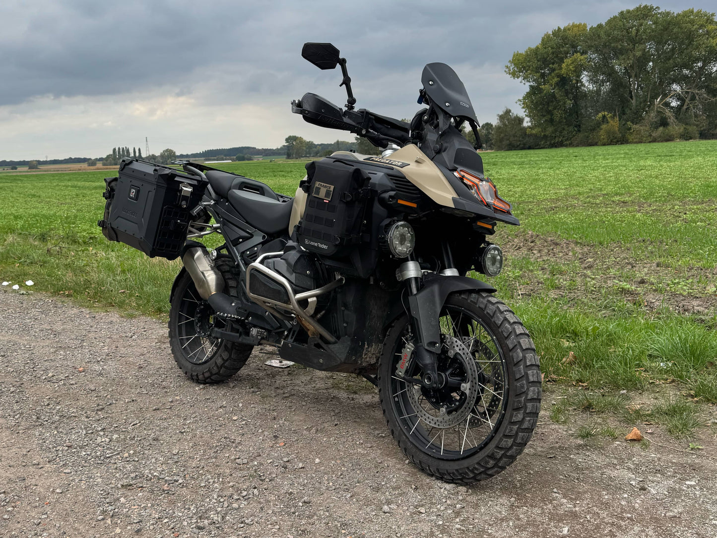Supports de sacoches pour côtés de réservoir de BMW R1300 GSA / 1300 GS Adventure