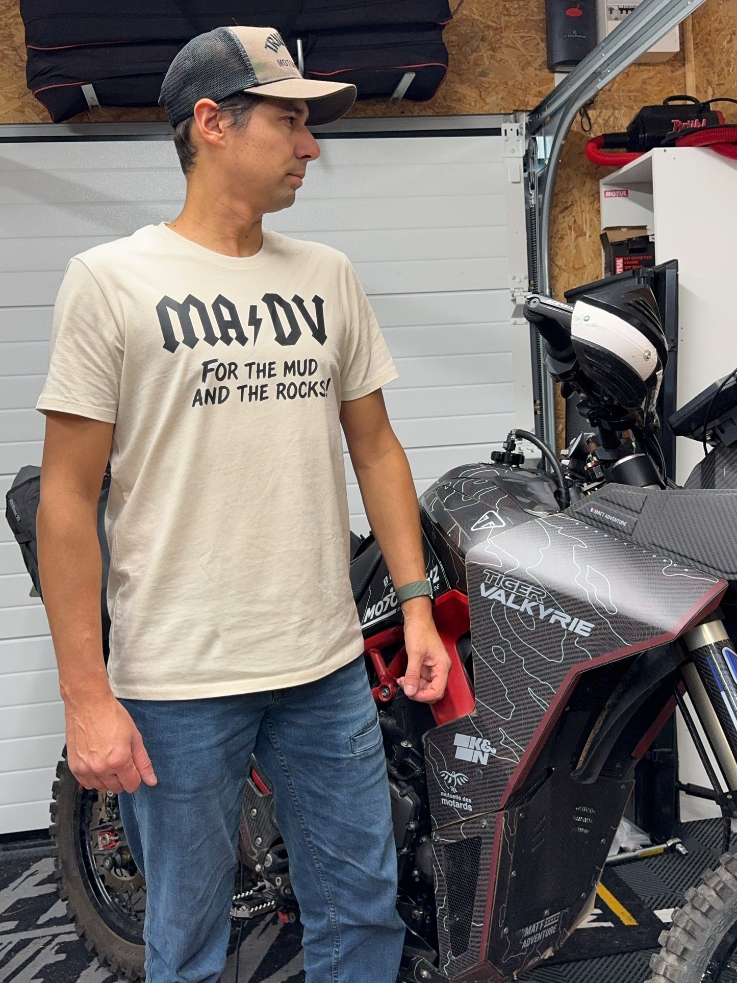 T-shirt MADV : Mud and Rocks